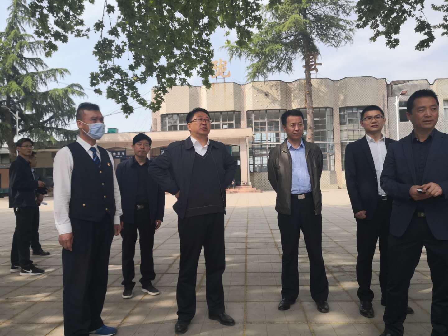 陇县县长赵甲宏实地调研国家卫生县城复审和省级文明县城创建工作